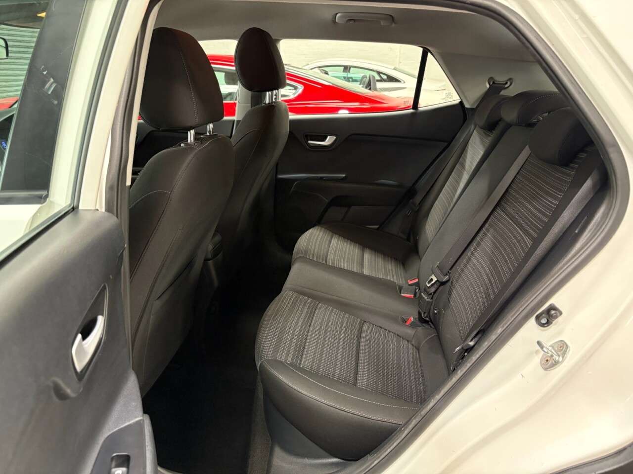 2018 KIA STONIC 2018 KIA STONIC