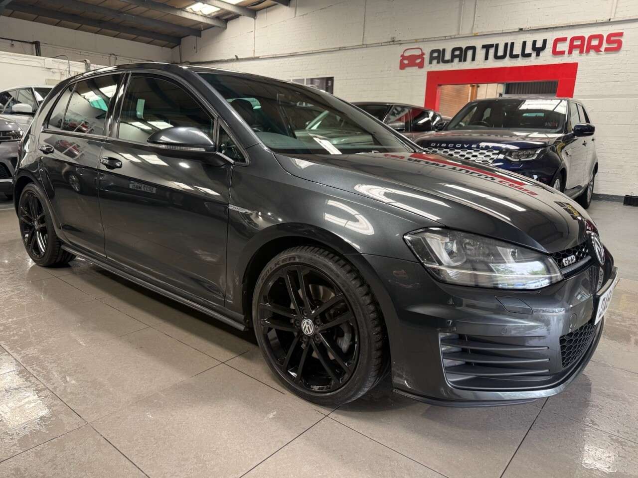 A 2014 VOLKSWAGEN GOLF 2.0 TDI BlueMotion Tech GTD Hatchback 5dr Diesel Manual Euro 6 (s/s) (184 p A 2014 VOLKSWAGEN GOLF 2.0 TDI BlueMotion Tech GTD Hatchback 5dr Diesel Manual Euro 6 (s/s) (184 p