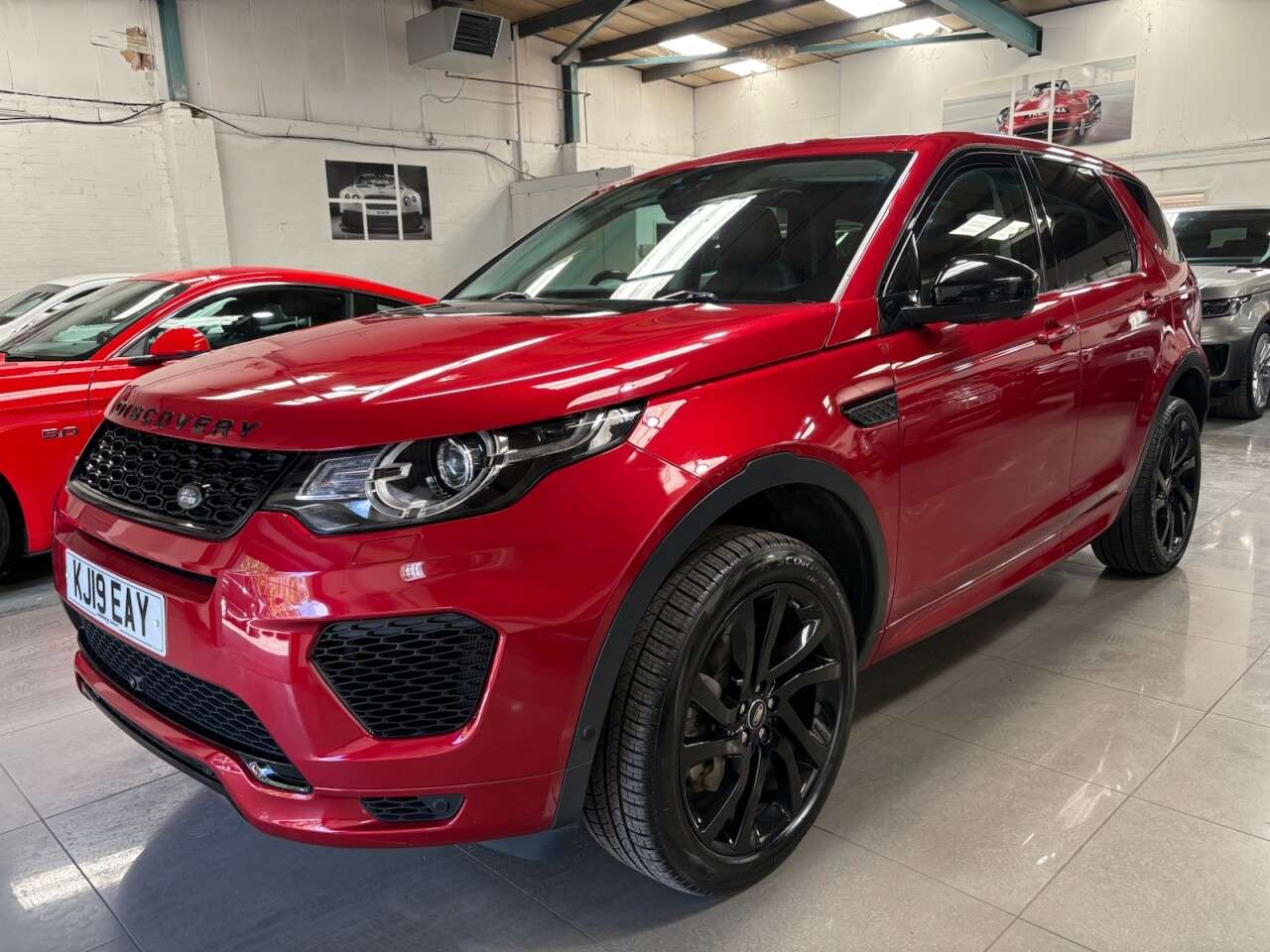 A 2019 LAND ROVER DISCOVERY SPORT 2.0 Si4 HSE Dynamic Lux SUV 5dr Petrol Auto 4WD Euro 6 (s/s) (290 bhp) A 2019 LAND ROVER DISCOVERY SPORT 2.0 Si4 HSE Dynamic Lux SUV 5dr Petrol Auto 4WD Euro 6 (s/s) (290 bhp)