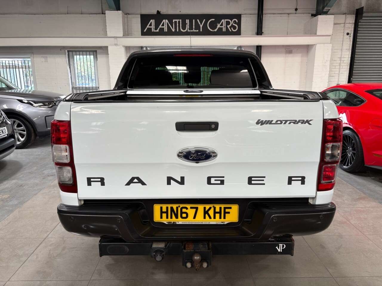 A 2017 FORD RANGER 3.2 TDCi Wildtrak Pickup Double Cab 4dr Diesel Auto 4WD Euro 5 (200 ps) A 2017 FORD RANGER 3.2 TDCi Wildtrak Pickup Double Cab 4dr Diesel Auto 4WD Euro 5 (200 ps)