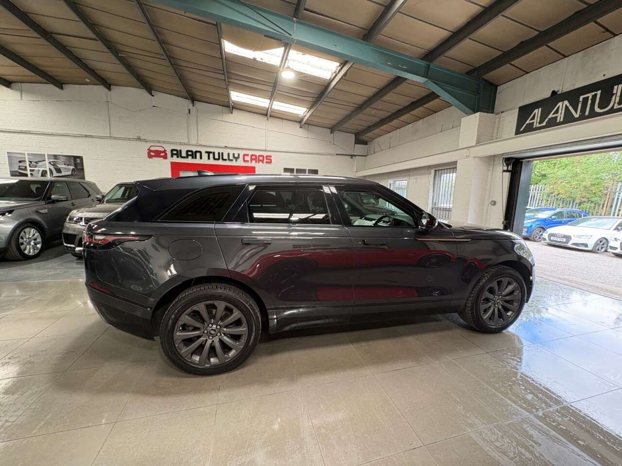 2020 LAND ROVER RANGE ROVER VELAR 2020 LAND ROVER RANGE ROVER VELAR