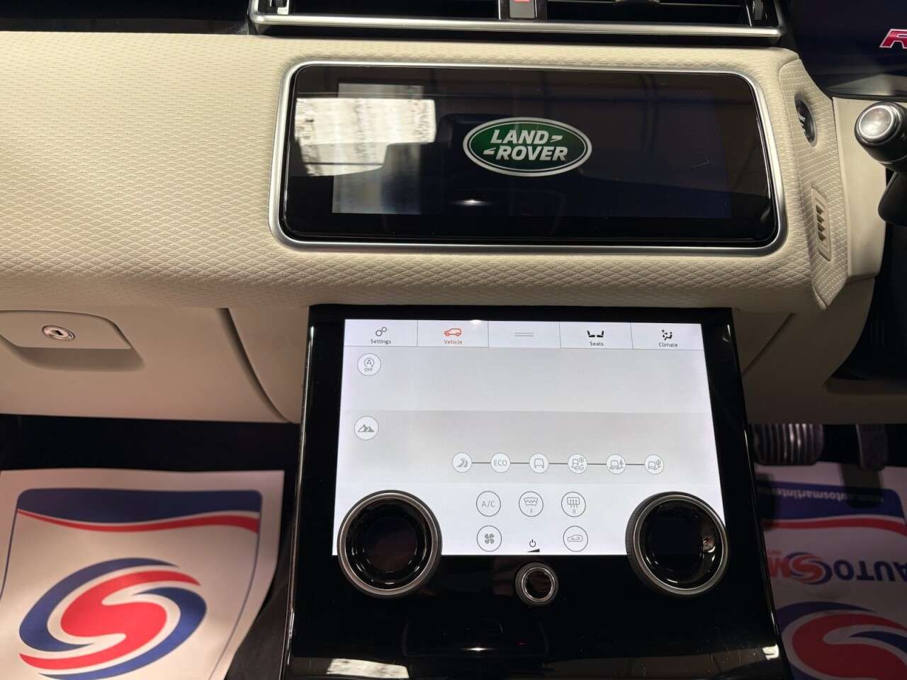 2020 LAND ROVER RANGE ROVER VELAR 2020 LAND ROVER RANGE ROVER VELAR