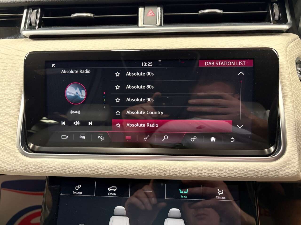 2020 LAND ROVER RANGE ROVER VELAR 2020 LAND ROVER RANGE ROVER VELAR