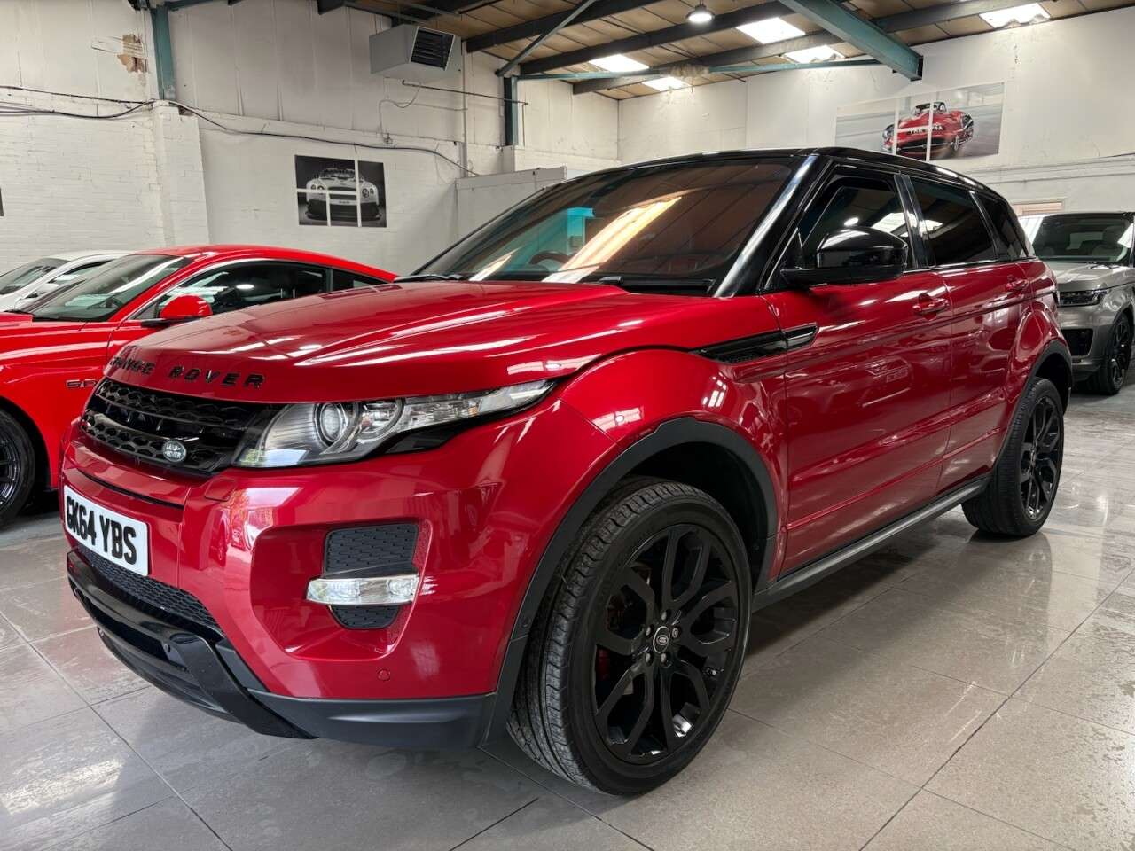 A 2014 LAND ROVER RANGE ROVER EVOQUE 2.2 SD4 Dynamic SUV 5dr Diesel Auto 4WD Euro 5 (s/s) (190 ps) A 2014 LAND ROVER RANGE ROVER EVOQUE 2.2 SD4 Dynamic SUV 5dr Diesel Auto 4WD Euro 5 (s/s) (190 ps)