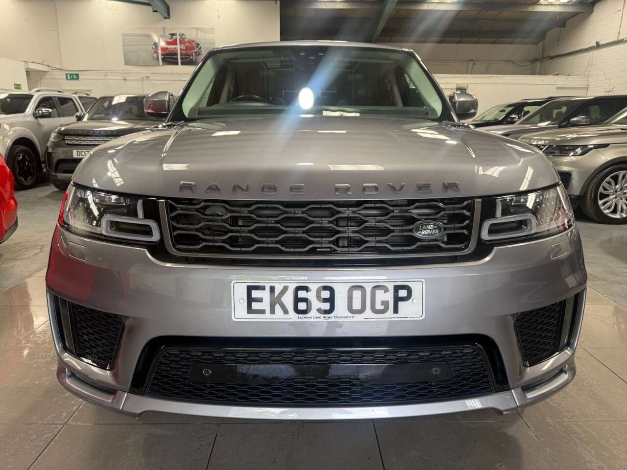 A 2019 LAND ROVER RANGE ROVER SPORT 3.0 SD V6 HSE Dynamic SUV 5dr Diesel Auto 4WD Euro 6 (s/s) (306 ps) A 2019 LAND ROVER RANGE ROVER SPORT 3.0 SD V6 HSE Dynamic SUV 5dr Diesel Auto 4WD Euro 6 (s/s) (306 ps)