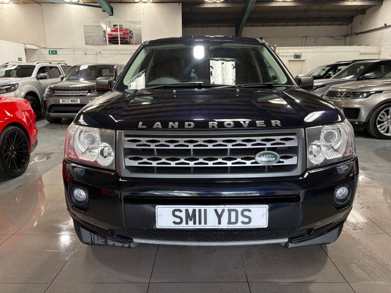 A 2011 LAND ROVER FREELANDER 2 2.2 TD4 GS SUV 5dr Diesel Manual 4WD Euro 5 (s/s) (150 ps) A 2011 LAND ROVER FREELANDER 2 2.2 TD4 GS SUV 5dr Diesel Manual 4WD Euro 5 (s/s) (150 ps)
