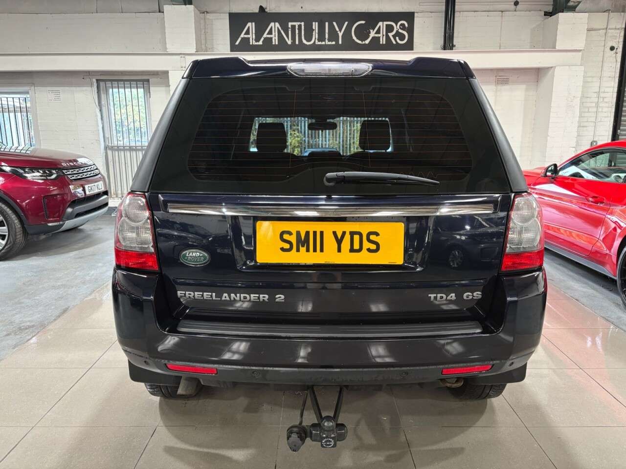 A 2011 LAND ROVER FREELANDER 2 2.2 TD4 GS SUV 5dr Diesel Manual 4WD Euro 5 (s/s) (150 ps) A 2011 LAND ROVER FREELANDER 2 2.2 TD4 GS SUV 5dr Diesel Manual 4WD Euro 5 (s/s) (150 ps)
