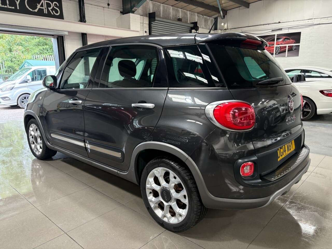 2014 FIAT 500L 2014 FIAT 500L