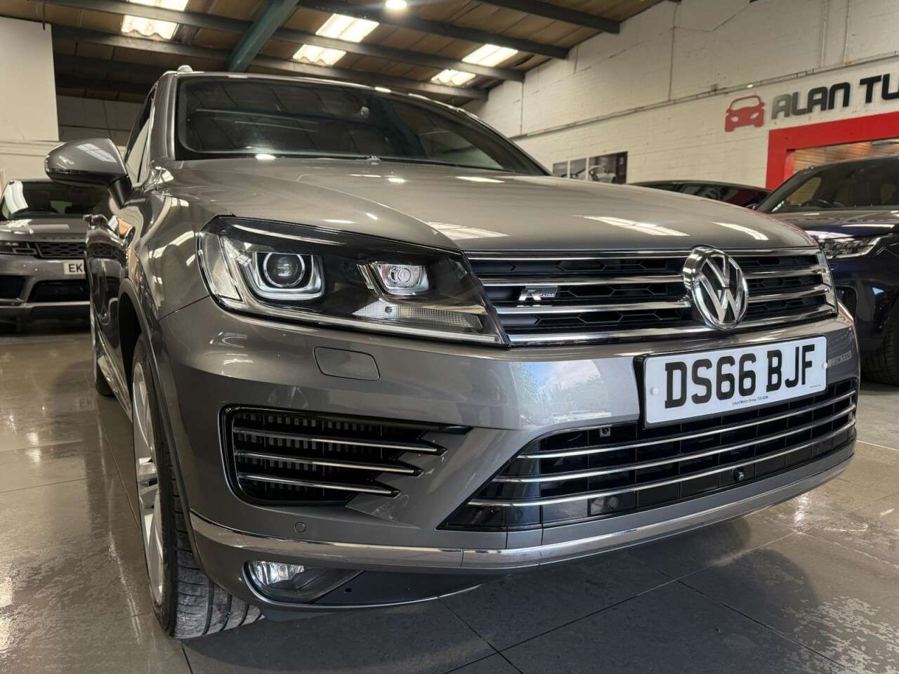 2016 VOLKSWAGEN TOUAREG 2016 VOLKSWAGEN TOUAREG