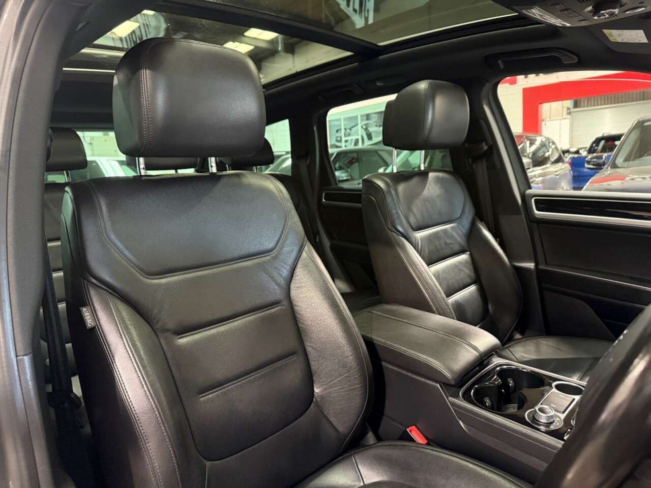 2016 VOLKSWAGEN TOUAREG 2016 VOLKSWAGEN TOUAREG