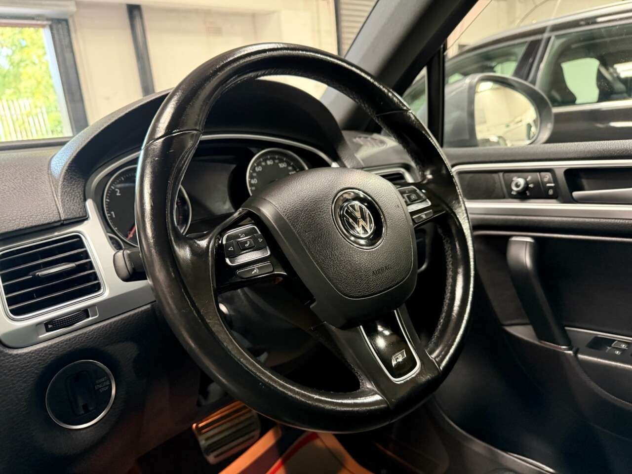 2016 VOLKSWAGEN TOUAREG 2016 VOLKSWAGEN TOUAREG