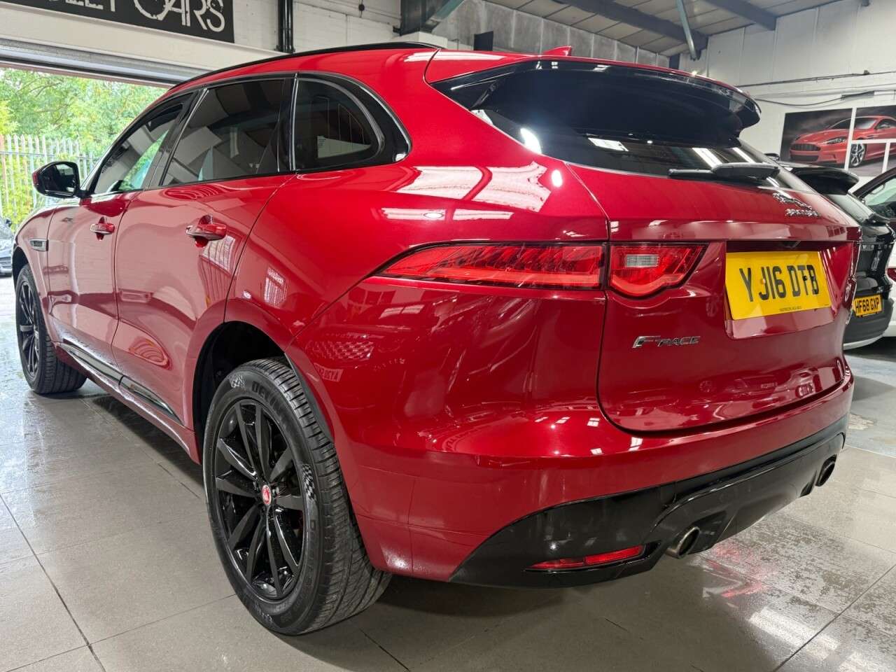 2016 JAGUAR F-PACE 2016 JAGUAR F-PACE