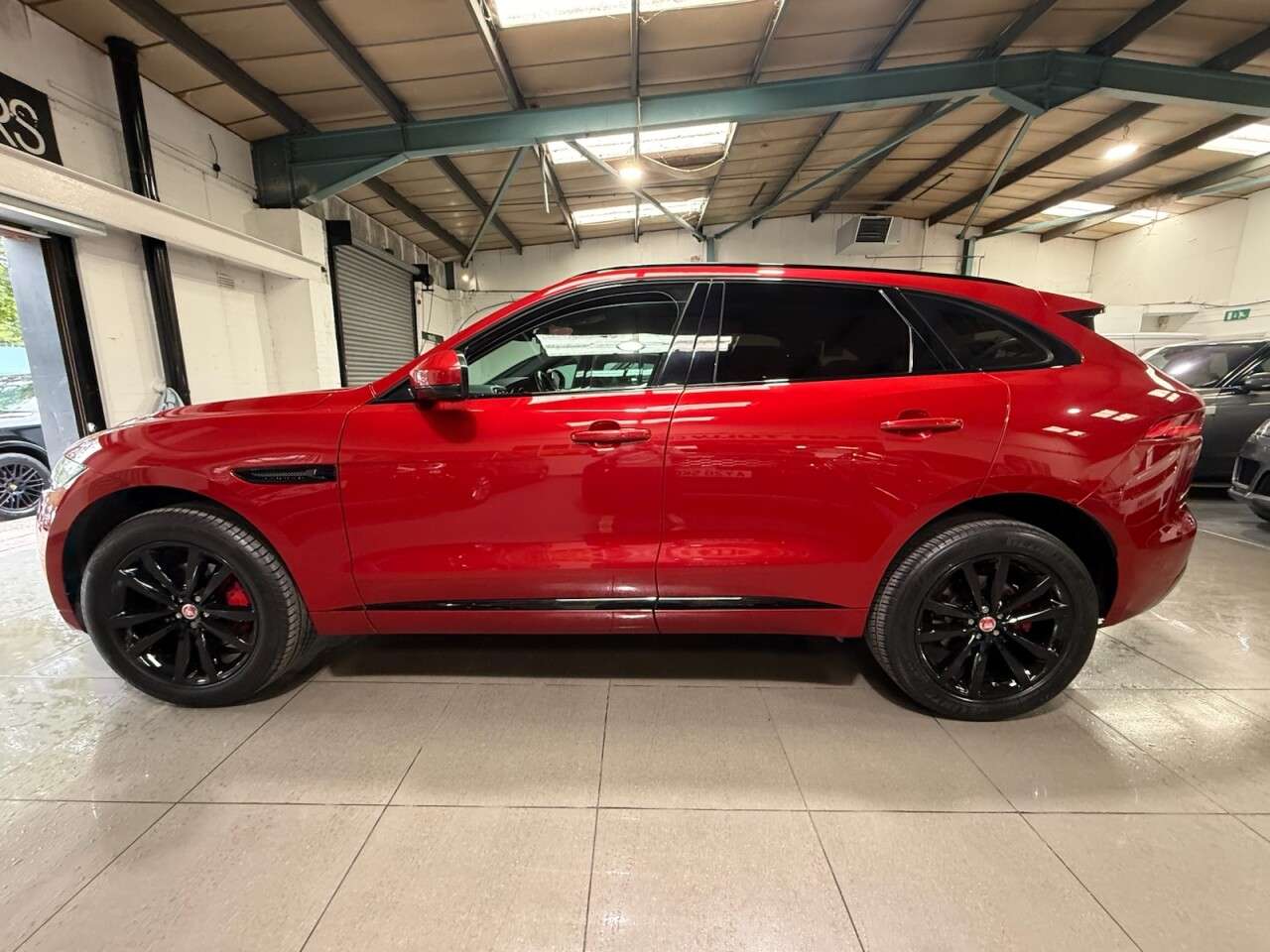 2016 JAGUAR F-PACE 2016 JAGUAR F-PACE
