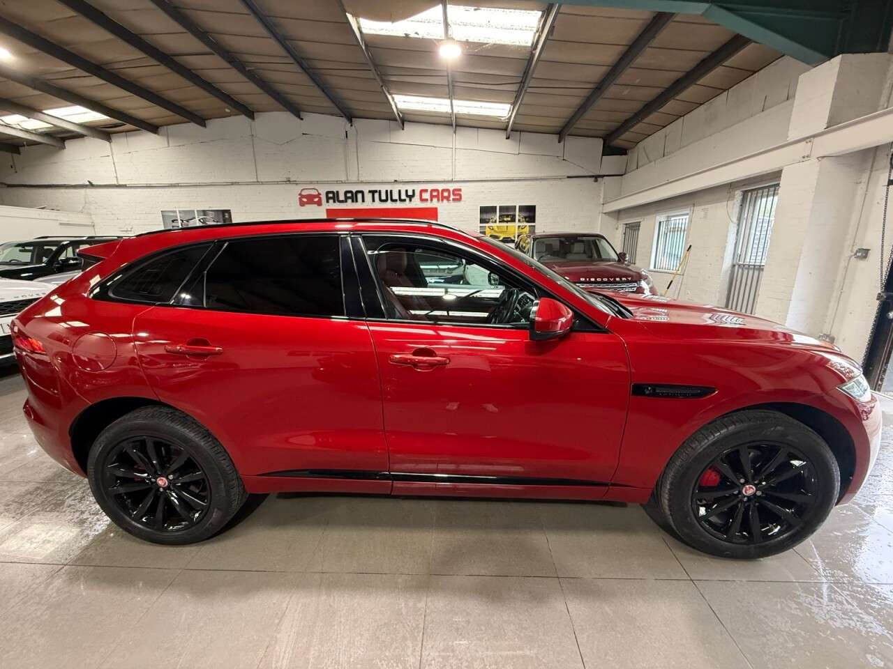 2016 JAGUAR F-PACE 2016 JAGUAR F-PACE