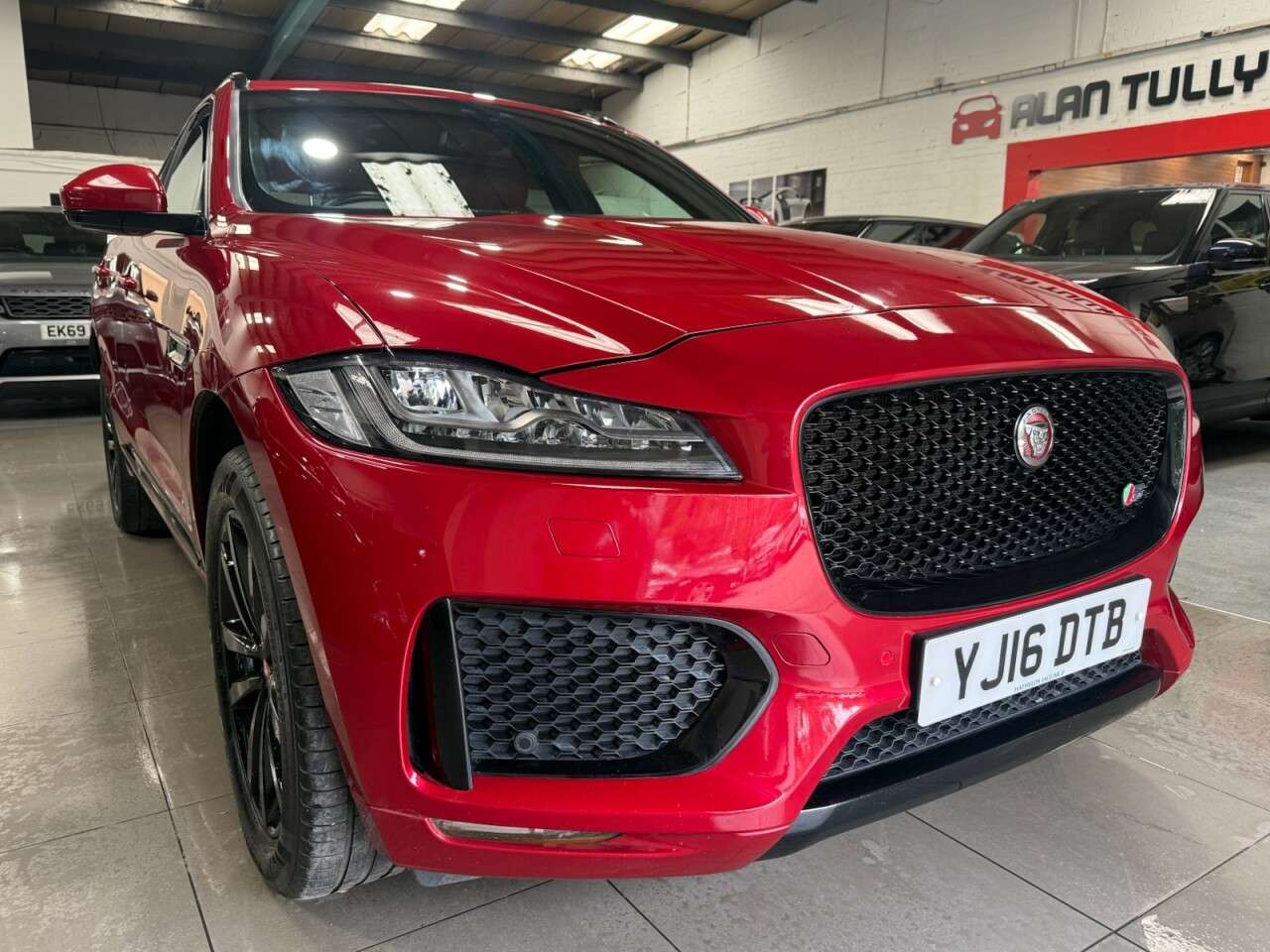 2016 JAGUAR F-PACE 2016 JAGUAR F-PACE