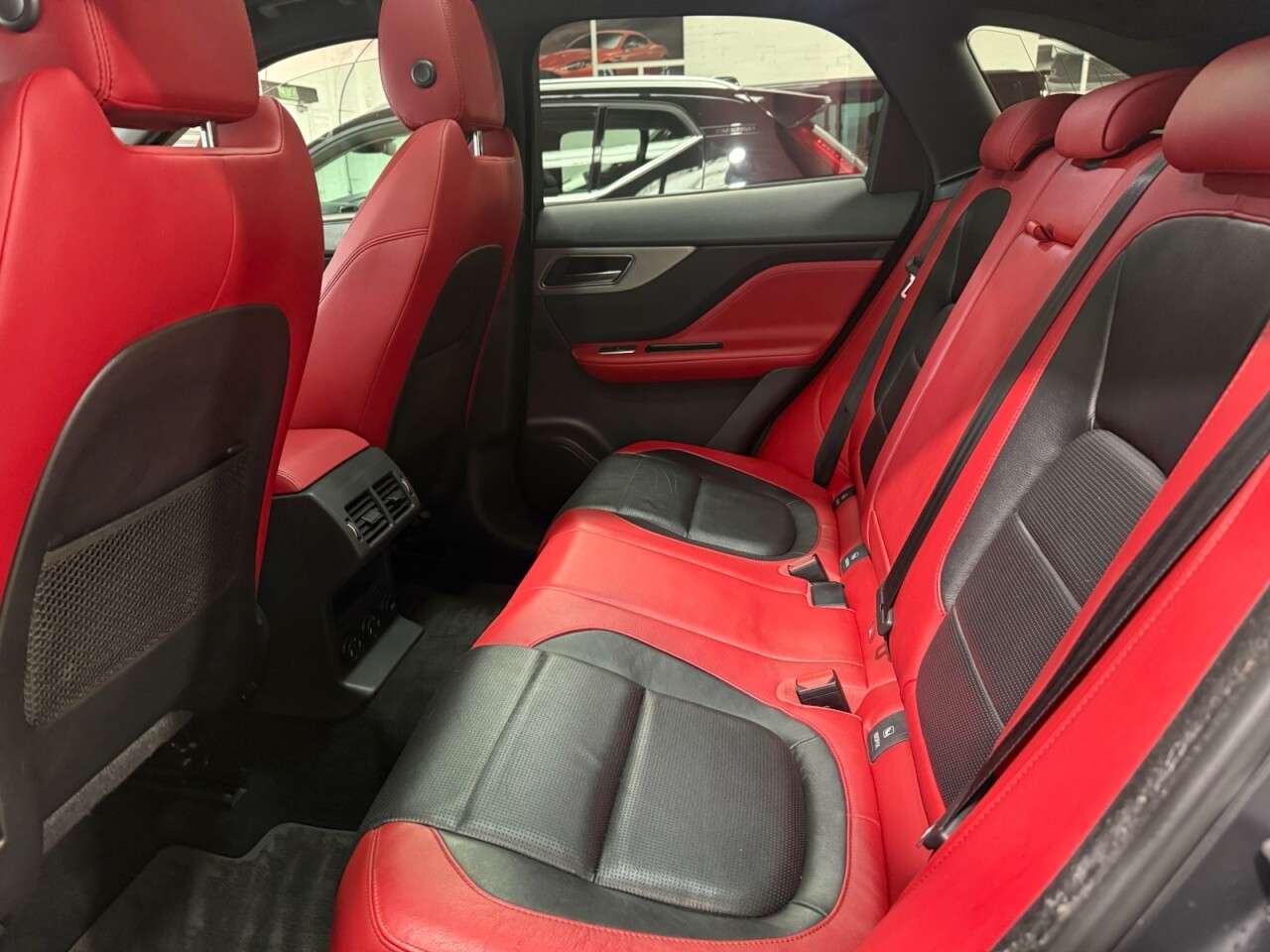 2016 JAGUAR F-PACE 2016 JAGUAR F-PACE