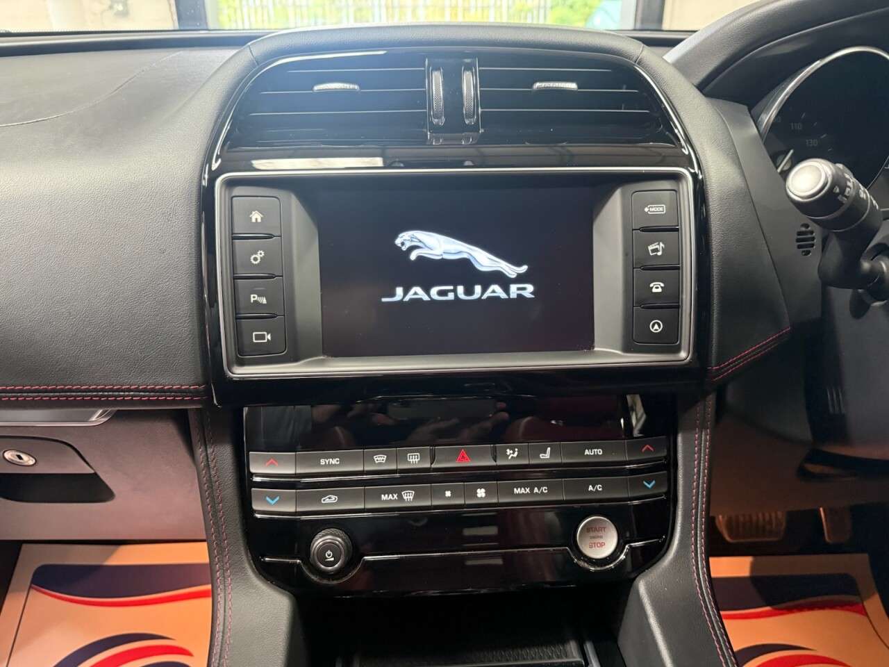 2016 JAGUAR F-PACE 2016 JAGUAR F-PACE