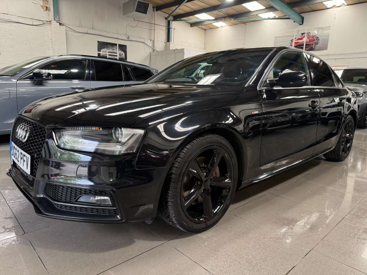 A 2012 AUDI A4 2.0 TFSI S line Saloon 4dr Petrol Manual quattro Euro 5 (s/s) (211 ps) A 2012 AUDI A4 2.0 TFSI S line Saloon 4dr Petrol Manual quattro Euro 5 (s/s) (211 ps)