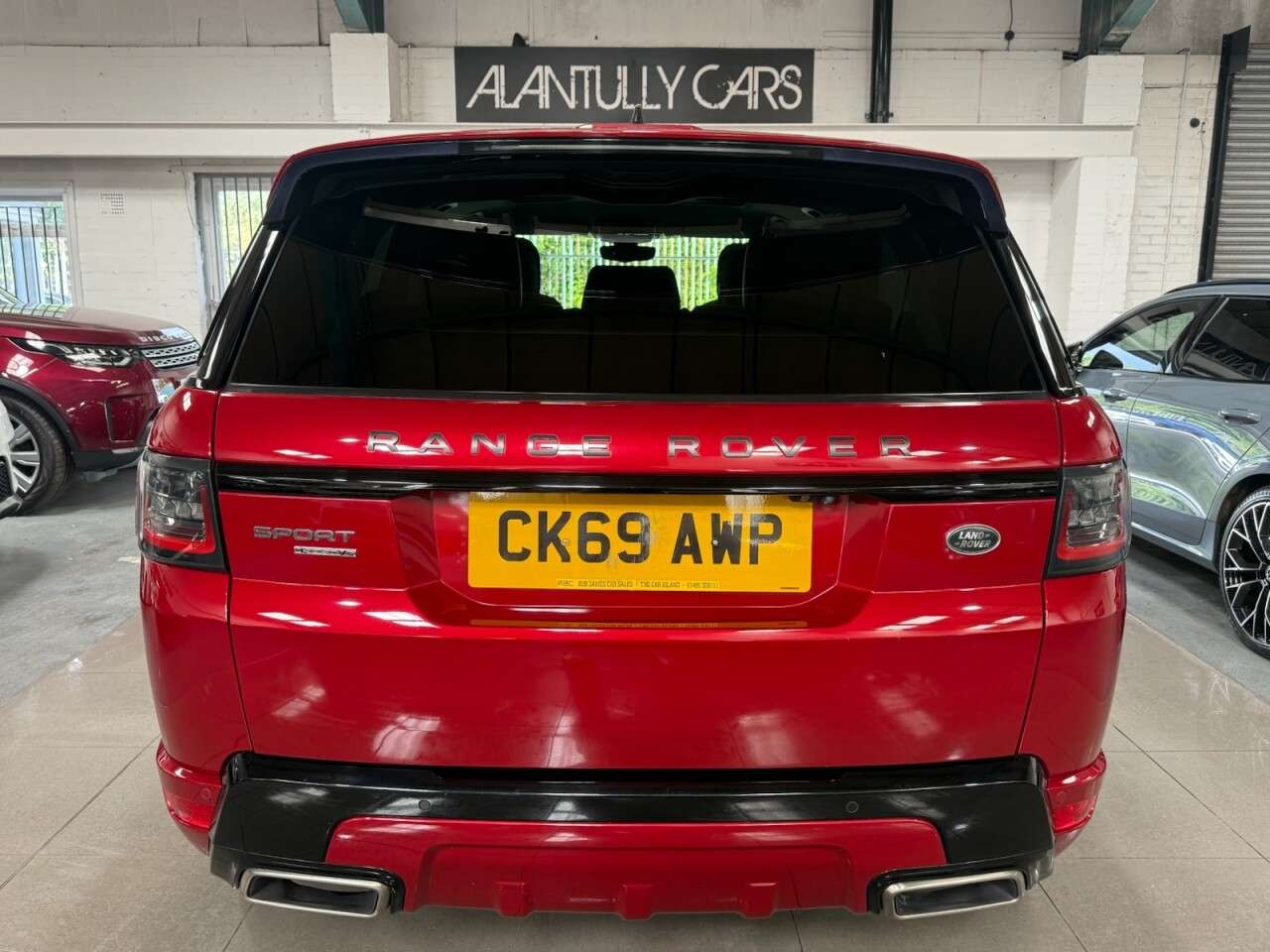 A 2019 LAND ROVER RANGE ROVER SPORT 3.0 SD V6 HSE Dynamic SUV 5dr Diesel Auto 4WD Euro 6 (s/s) (306 ps) A 2019 LAND ROVER RANGE ROVER SPORT 3.0 SD V6 HSE Dynamic SUV 5dr Diesel Auto 4WD Euro 6 (s/s) (306 ps)