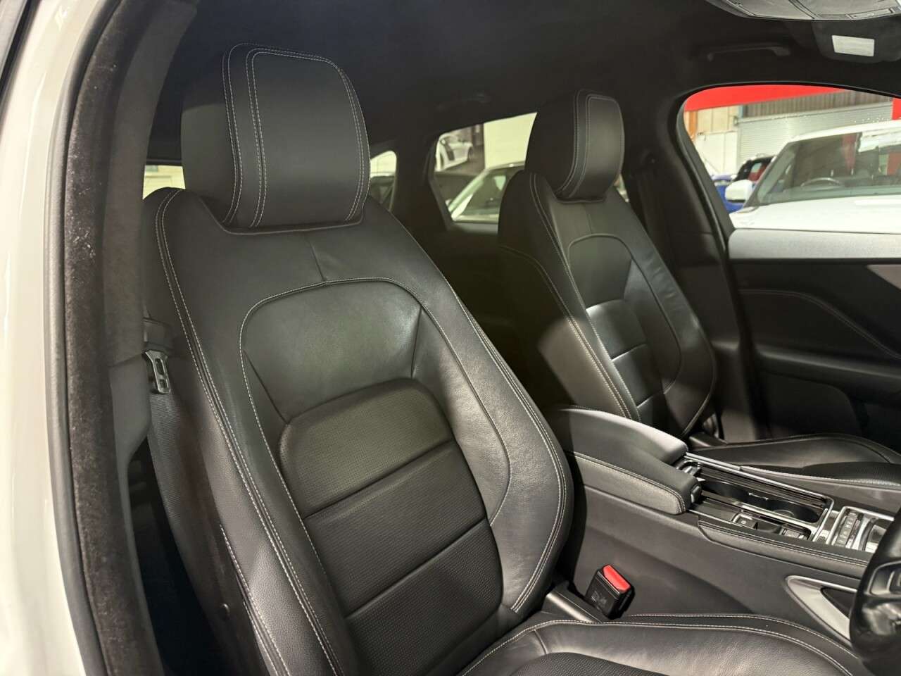 2018 JAGUAR F-PACE 2018 JAGUAR F-PACE