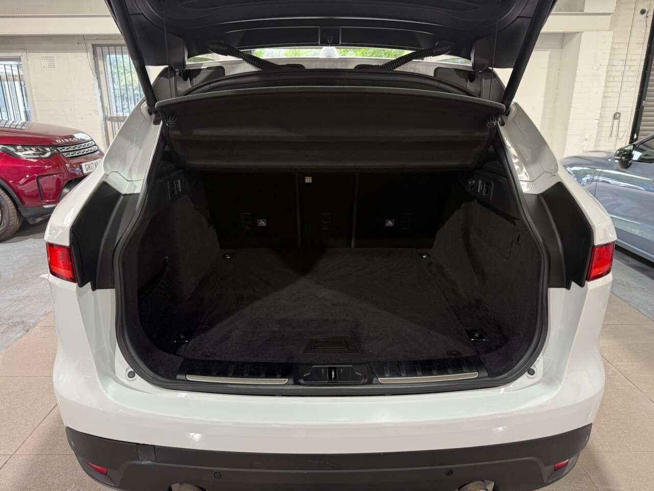 2018 JAGUAR F-PACE 2018 JAGUAR F-PACE