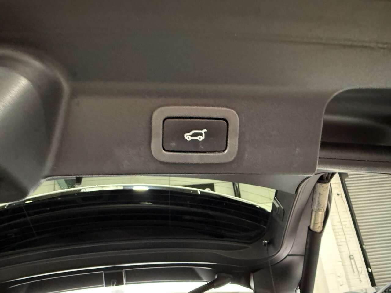 2018 JAGUAR F-PACE 2018 JAGUAR F-PACE