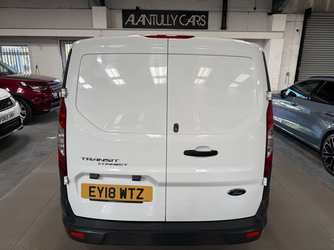 A 2018 FORD TRANSIT CONNECT 1.5 TDCi 200 Panel Van 5dr Diesel Manual L1 H1 (120 g/km, 74 bhp) A 2018 FORD TRANSIT CONNECT 1.5 TDCi 200 Panel Van 5dr Diesel Manual L1 H1 (120 g/km, 74 bhp)