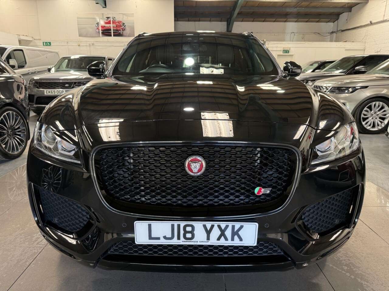 A 2018 JAGUAR F-PACE 3.0 V6 S SUV 5dr Petrol Auto AWD Euro 6 (s/s) (380 ps) A 2018 JAGUAR F-PACE 3.0 V6 S SUV 5dr Petrol Auto AWD Euro 6 (s/s) (380 ps)
