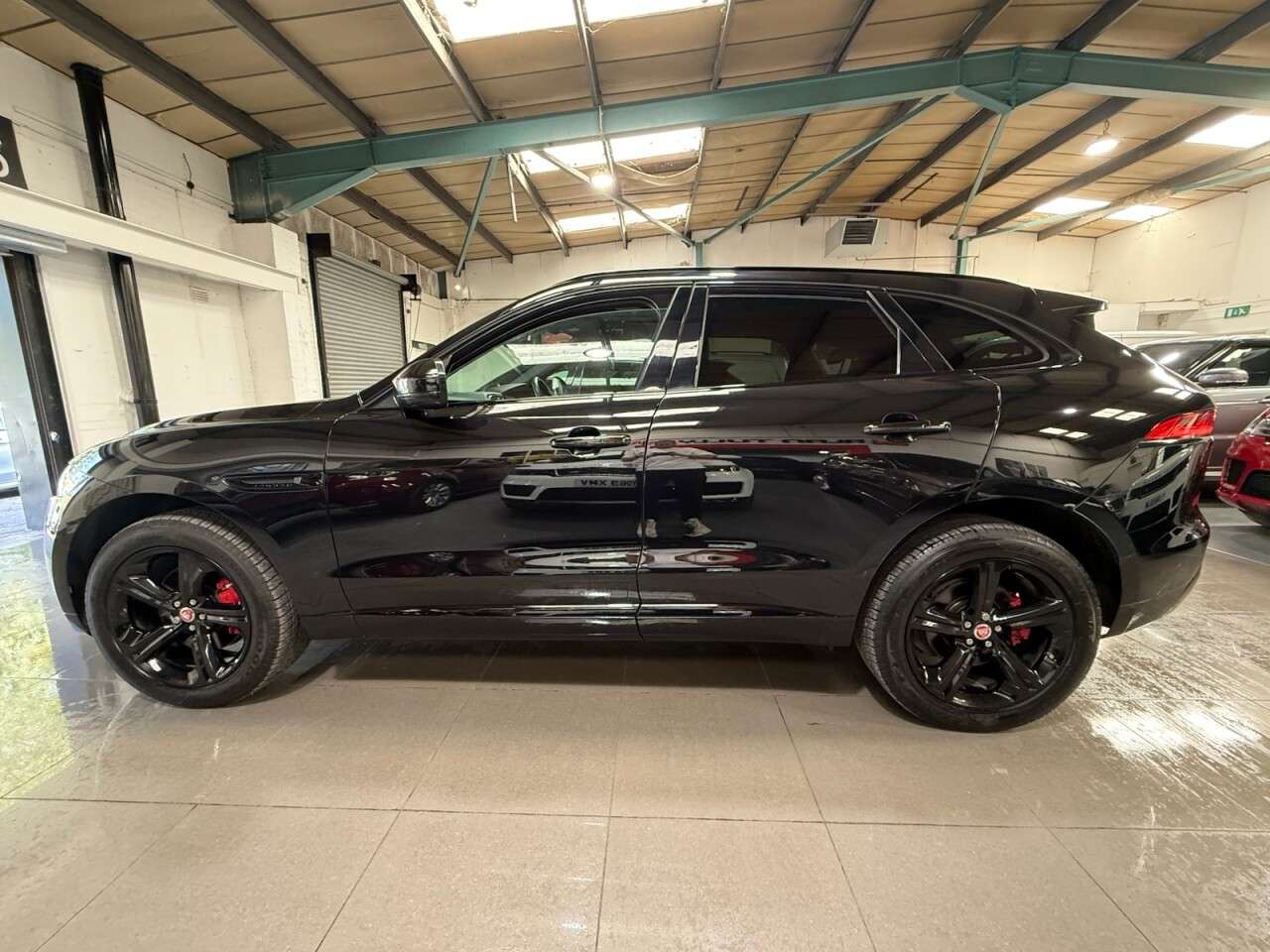 2018 JAGUAR F-PACE 2018 JAGUAR F-PACE