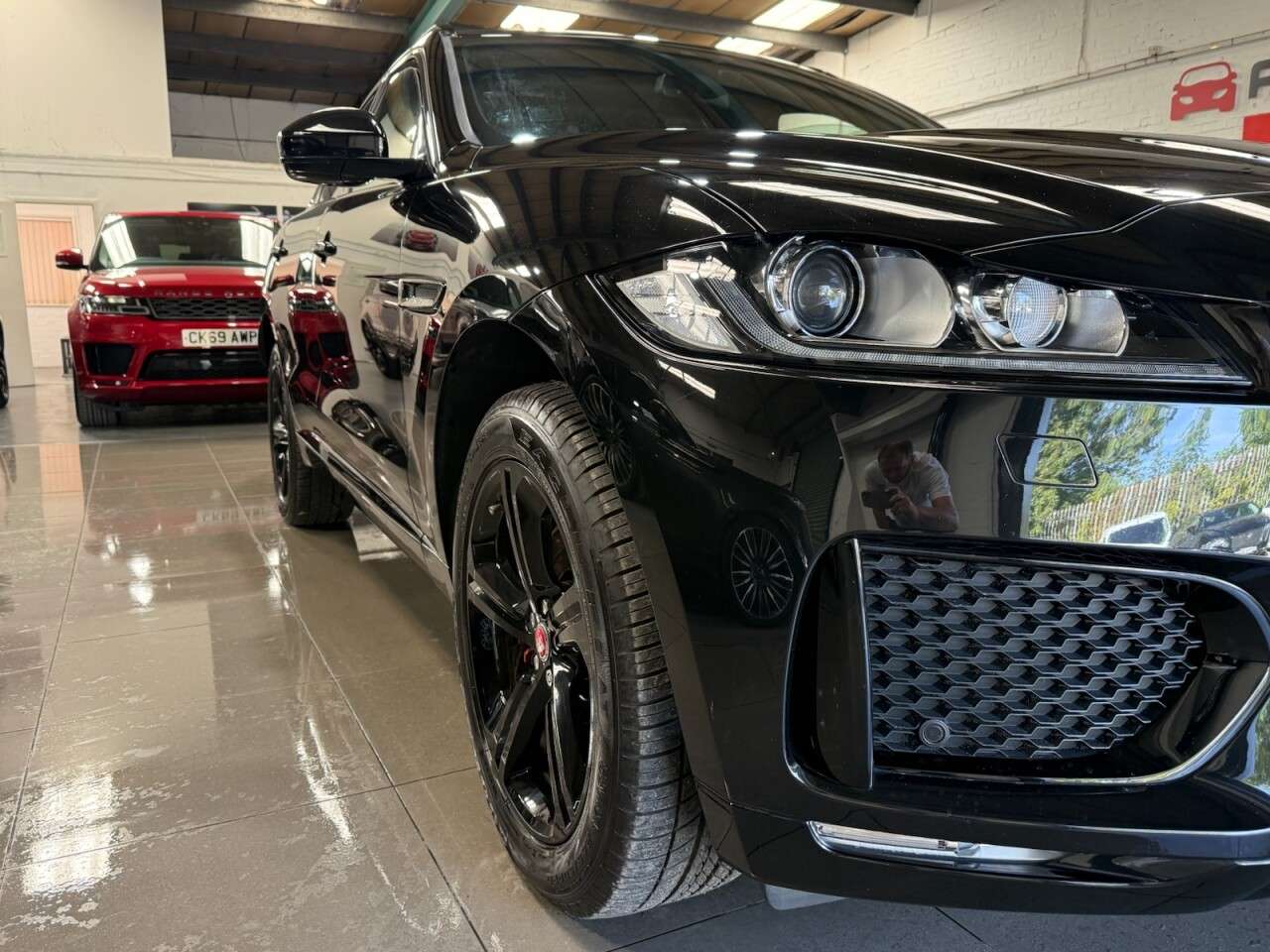 2018 JAGUAR F-PACE 2018 JAGUAR F-PACE