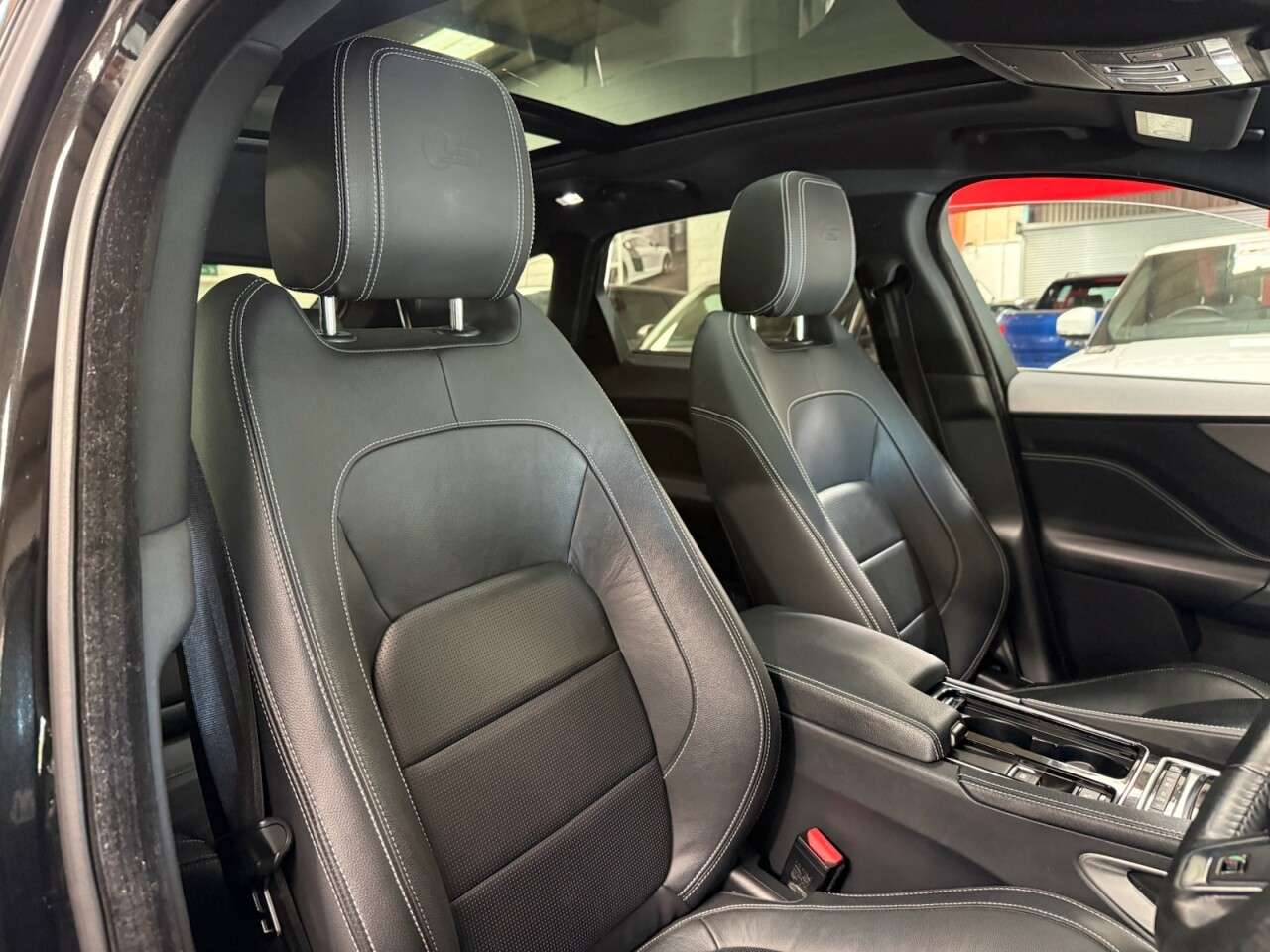 2018 JAGUAR F-PACE 2018 JAGUAR F-PACE