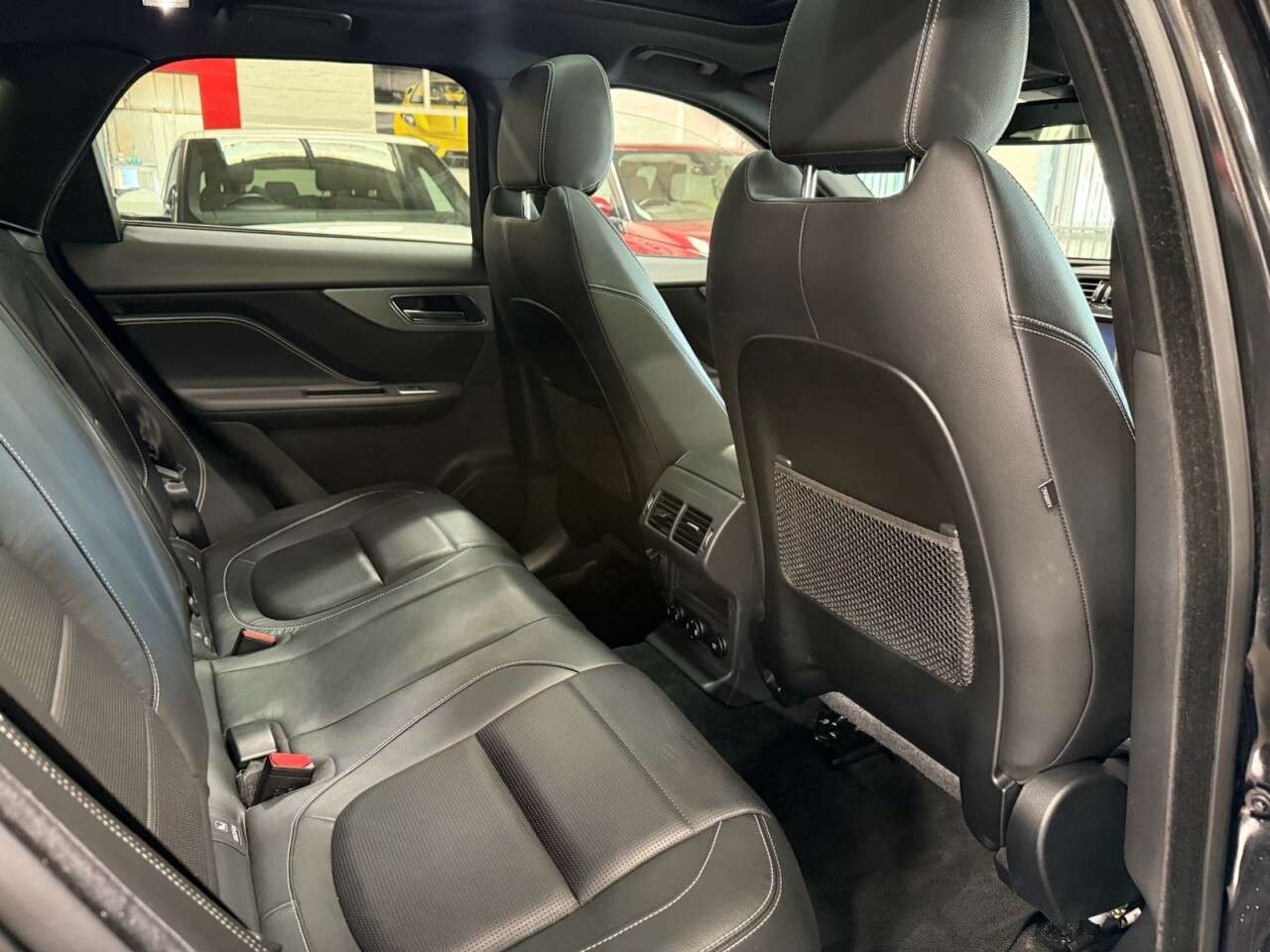 2018 JAGUAR F-PACE 2018 JAGUAR F-PACE