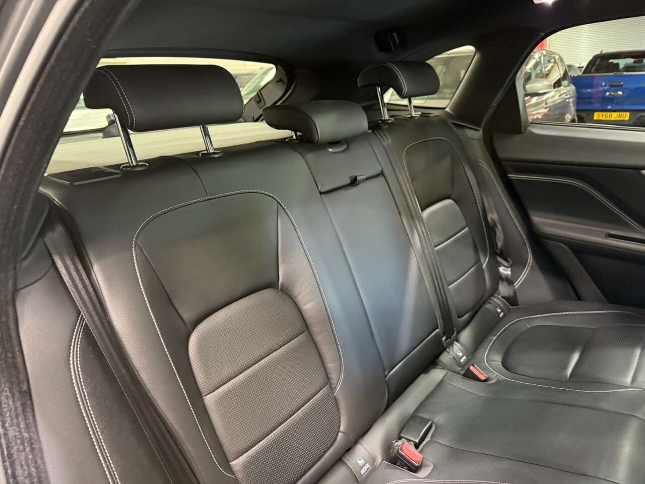 2018 JAGUAR F-PACE 2018 JAGUAR F-PACE