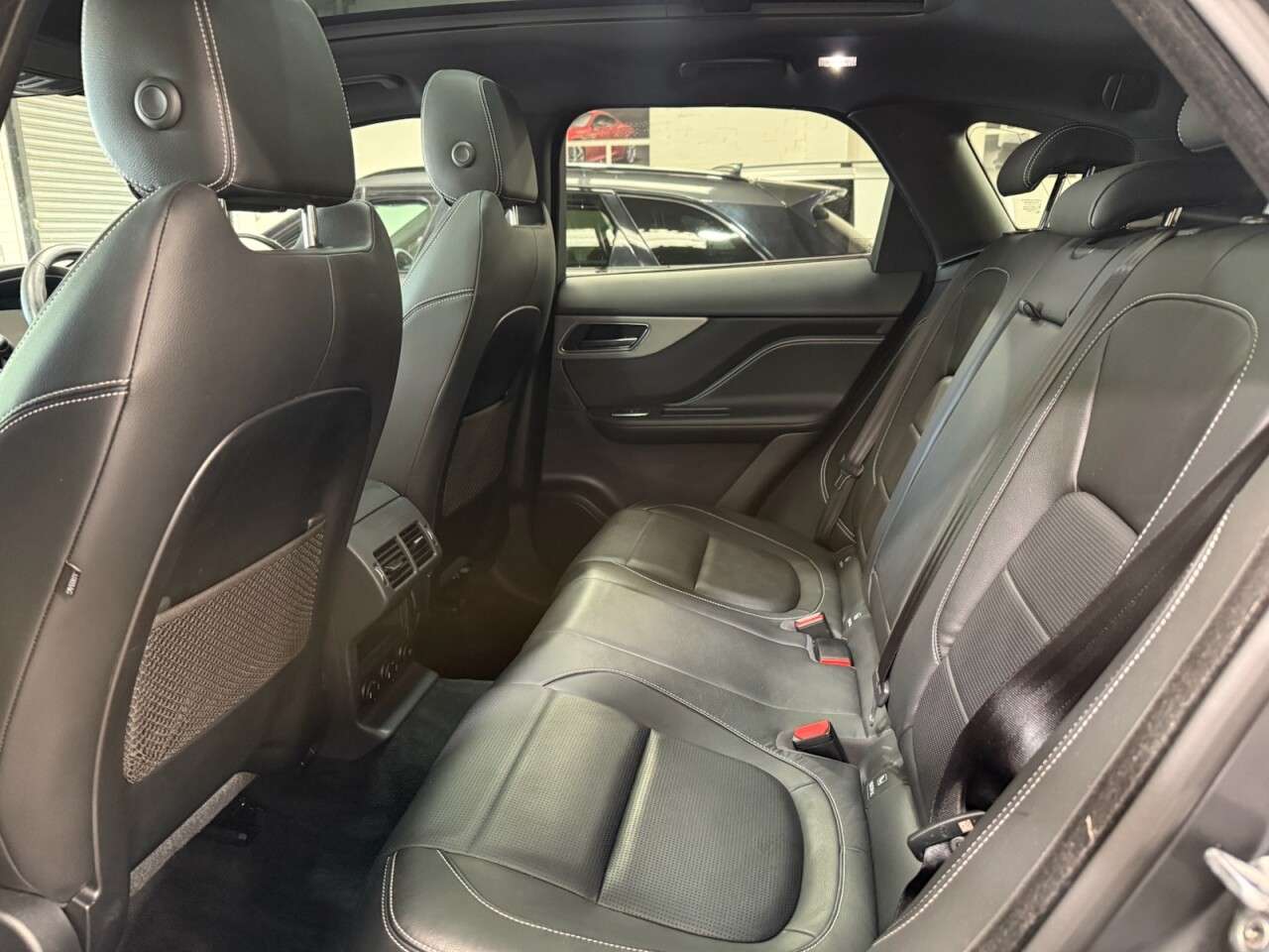 2018 JAGUAR F-PACE 2018 JAGUAR F-PACE