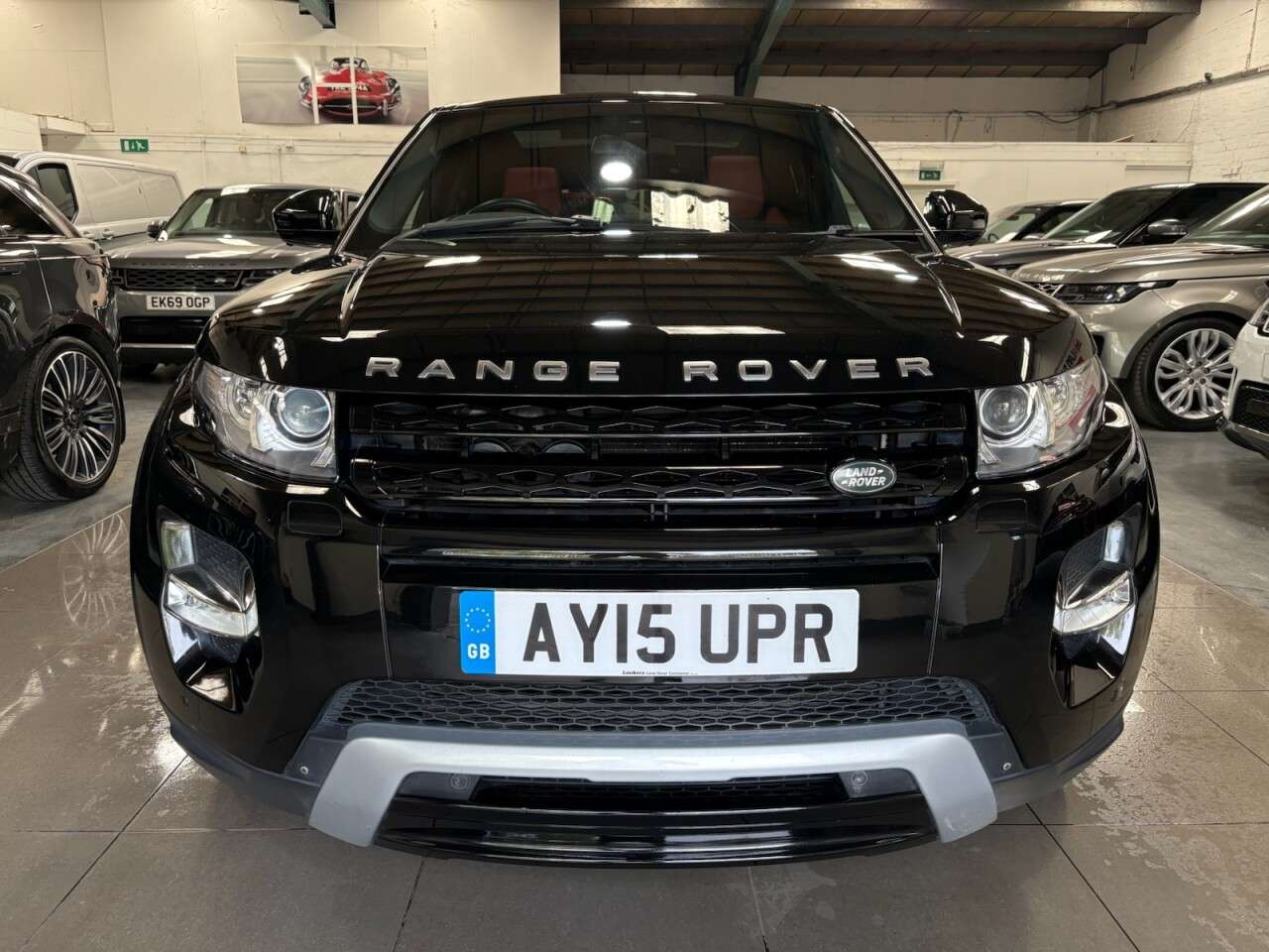A 2015 LAND ROVER RANGE ROVER EVOQUE 2.2 SD4 Dynamic SUV 5dr Diesel Auto 4WD Euro 5 (s/s) (190 ps) A 2015 LAND ROVER RANGE ROVER EVOQUE 2.2 SD4 Dynamic SUV 5dr Diesel Auto 4WD Euro 5 (s/s) (190 ps)