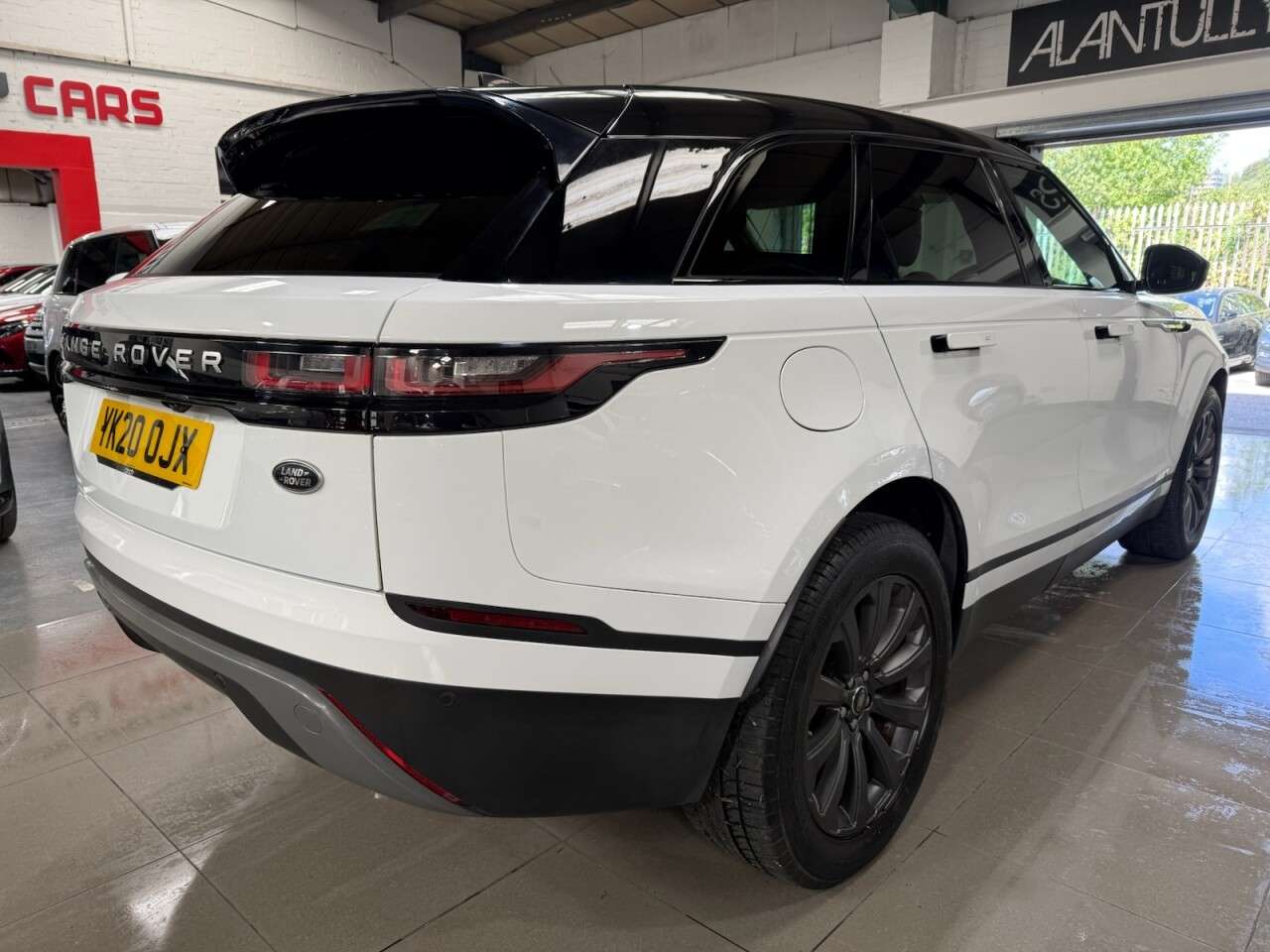 2020 LAND ROVER RANGE ROVER VELAR 2020 LAND ROVER RANGE ROVER VELAR