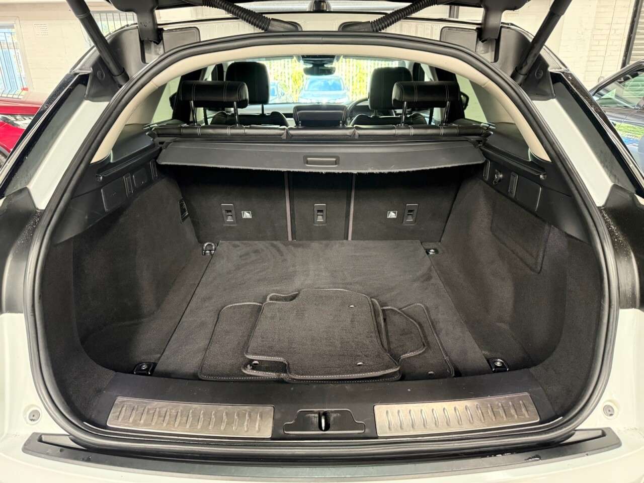 2020 LAND ROVER RANGE ROVER VELAR 2020 LAND ROVER RANGE ROVER VELAR