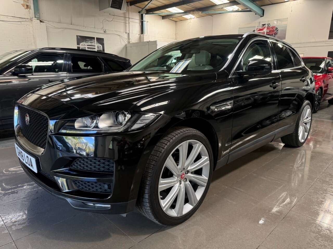 A 2018 JAGUAR F-PACE 2.0 P250i Portfolio SUV 5dr Petrol Auto AWD Euro 6 (s/s) (250 ps) A 2018 JAGUAR F-PACE 2.0 P250i Portfolio SUV 5dr Petrol Auto AWD Euro 6 (s/s) (250 ps)
