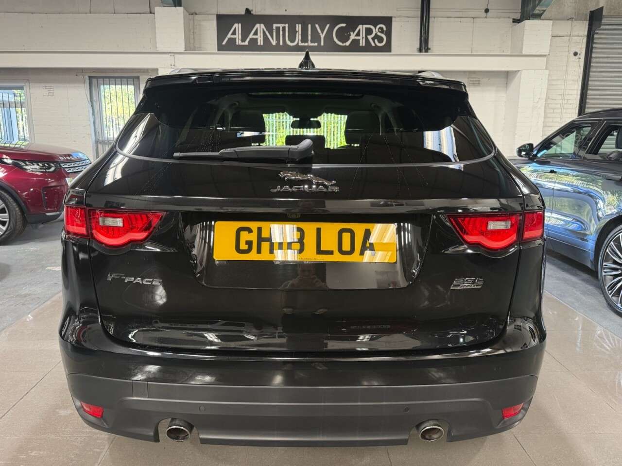A 2018 JAGUAR F-PACE 2.0 P250i Portfolio SUV 5dr Petrol Auto AWD Euro 6 (s/s) (250 ps) A 2018 JAGUAR F-PACE 2.0 P250i Portfolio SUV 5dr Petrol Auto AWD Euro 6 (s/s) (250 ps)