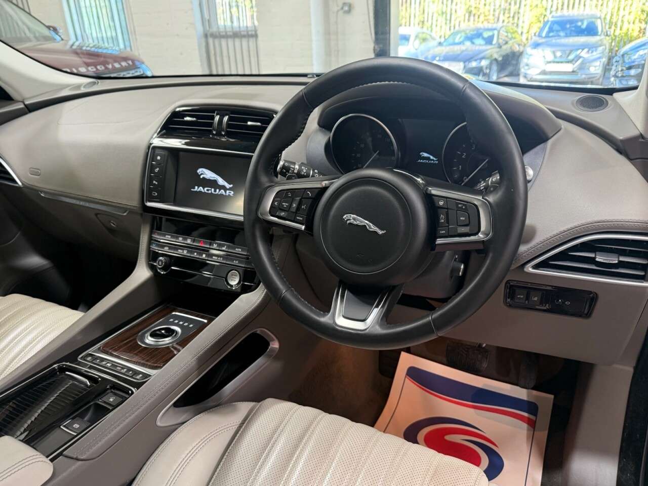 2018 JAGUAR F-PACE 2018 JAGUAR F-PACE