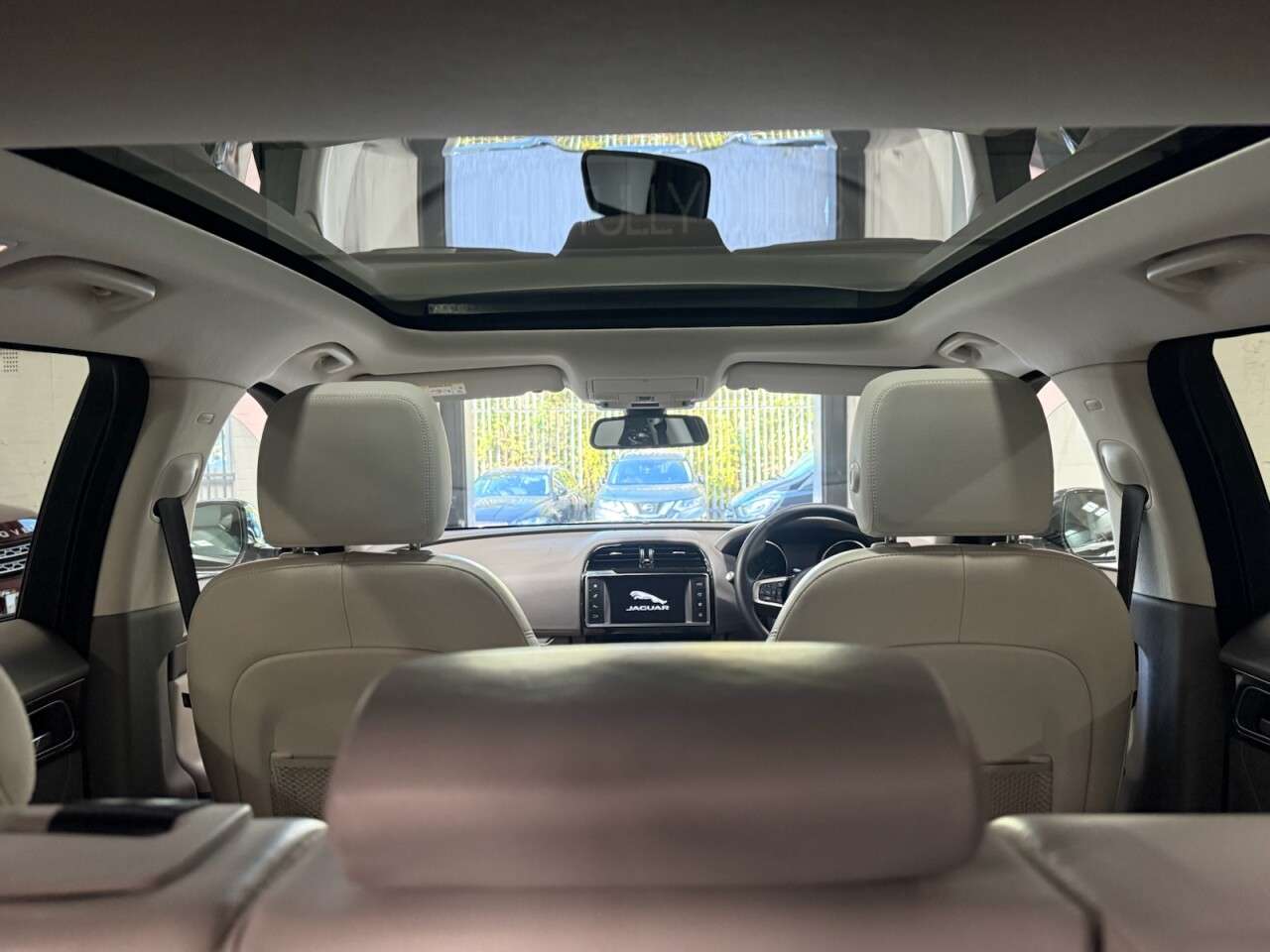 2018 JAGUAR F-PACE 2018 JAGUAR F-PACE
