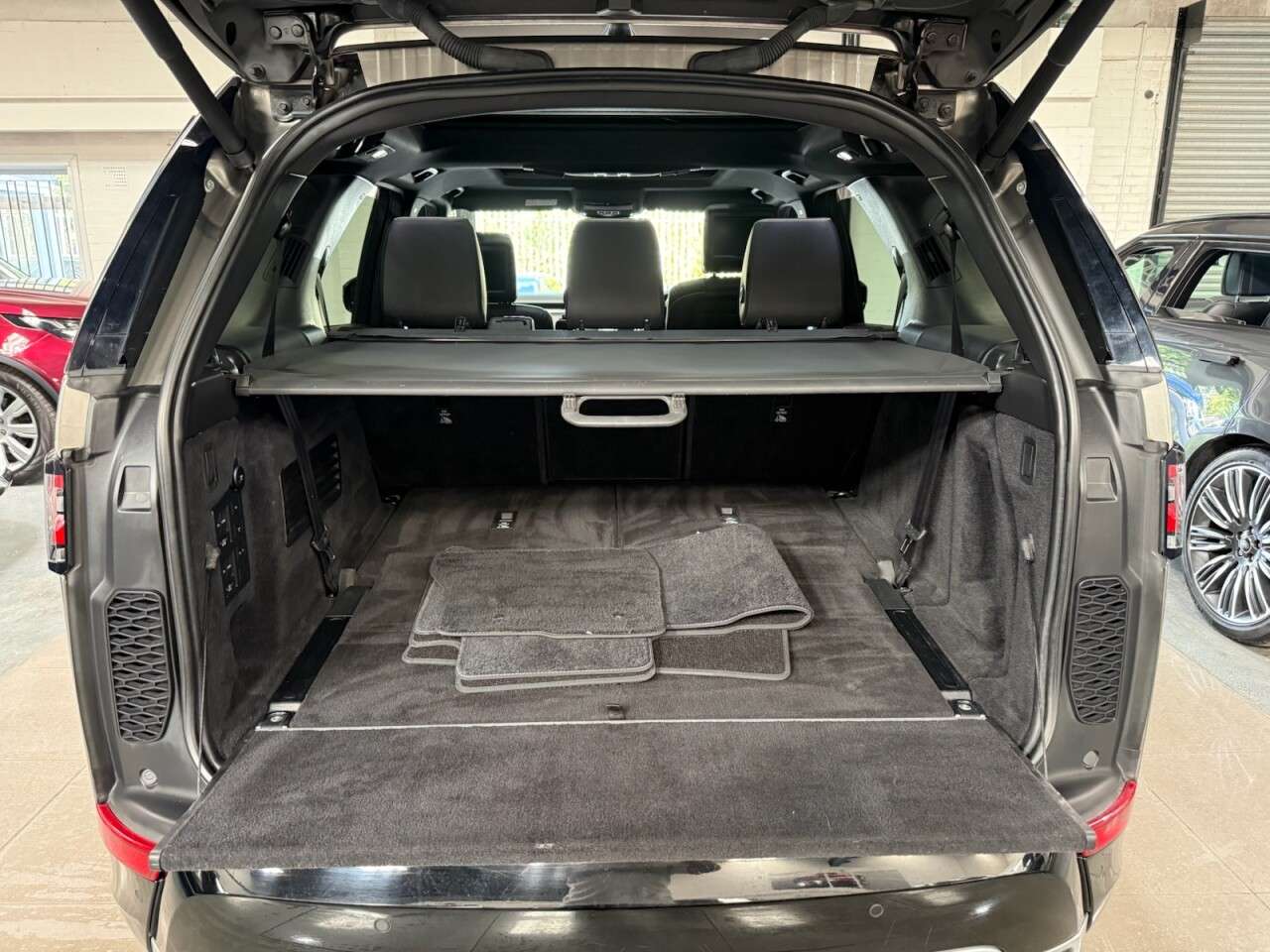 2018 LAND ROVER DISCOVERY 2018 LAND ROVER DISCOVERY