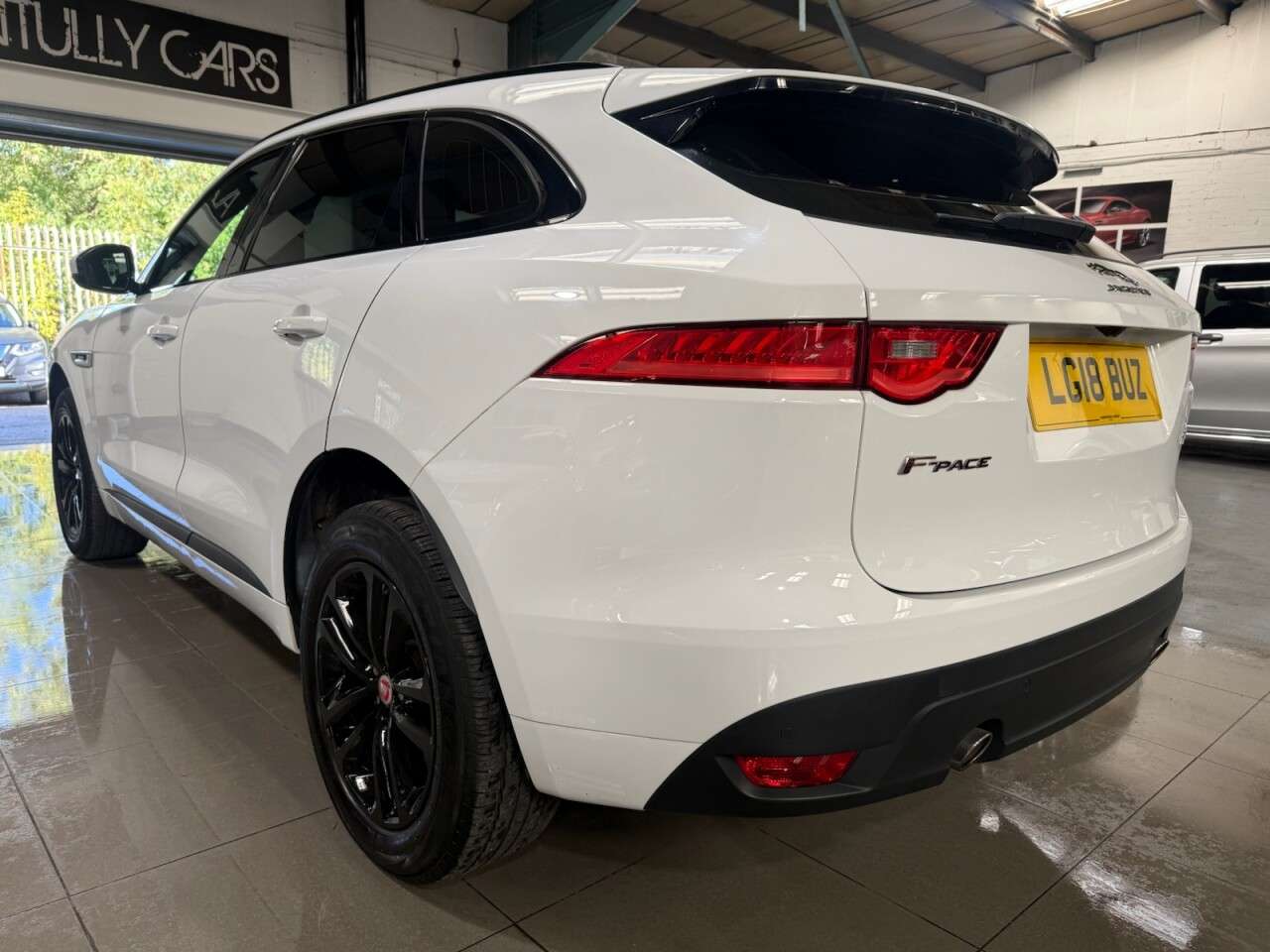 2018 JAGUAR F-PACE 2018 JAGUAR F-PACE