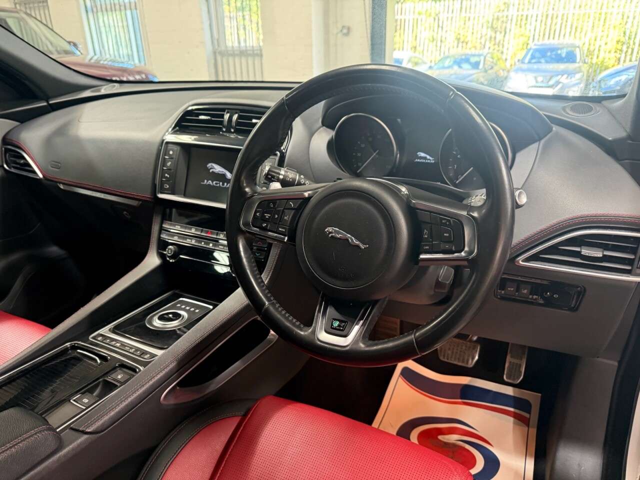 2018 JAGUAR F-PACE 2018 JAGUAR F-PACE