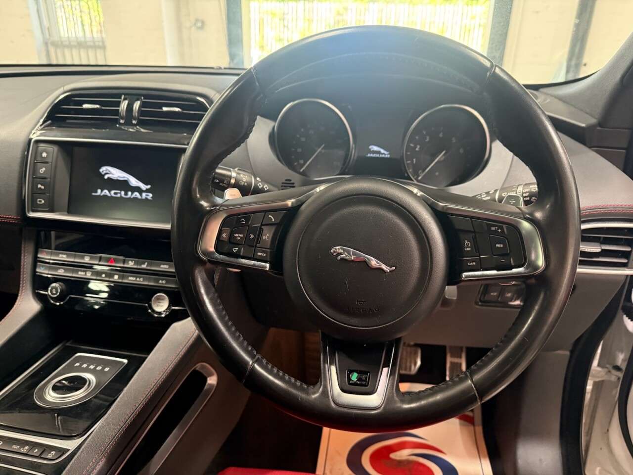 2018 JAGUAR F-PACE 2018 JAGUAR F-PACE
