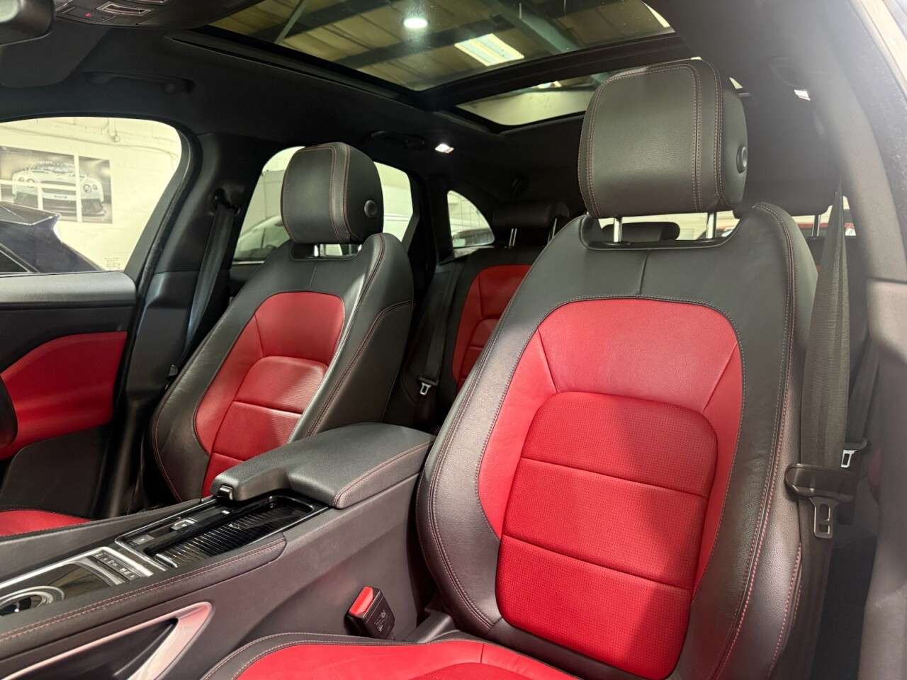 2018 JAGUAR F-PACE 2018 JAGUAR F-PACE