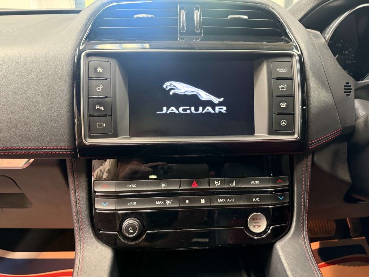 2018 JAGUAR F-PACE 2018 JAGUAR F-PACE