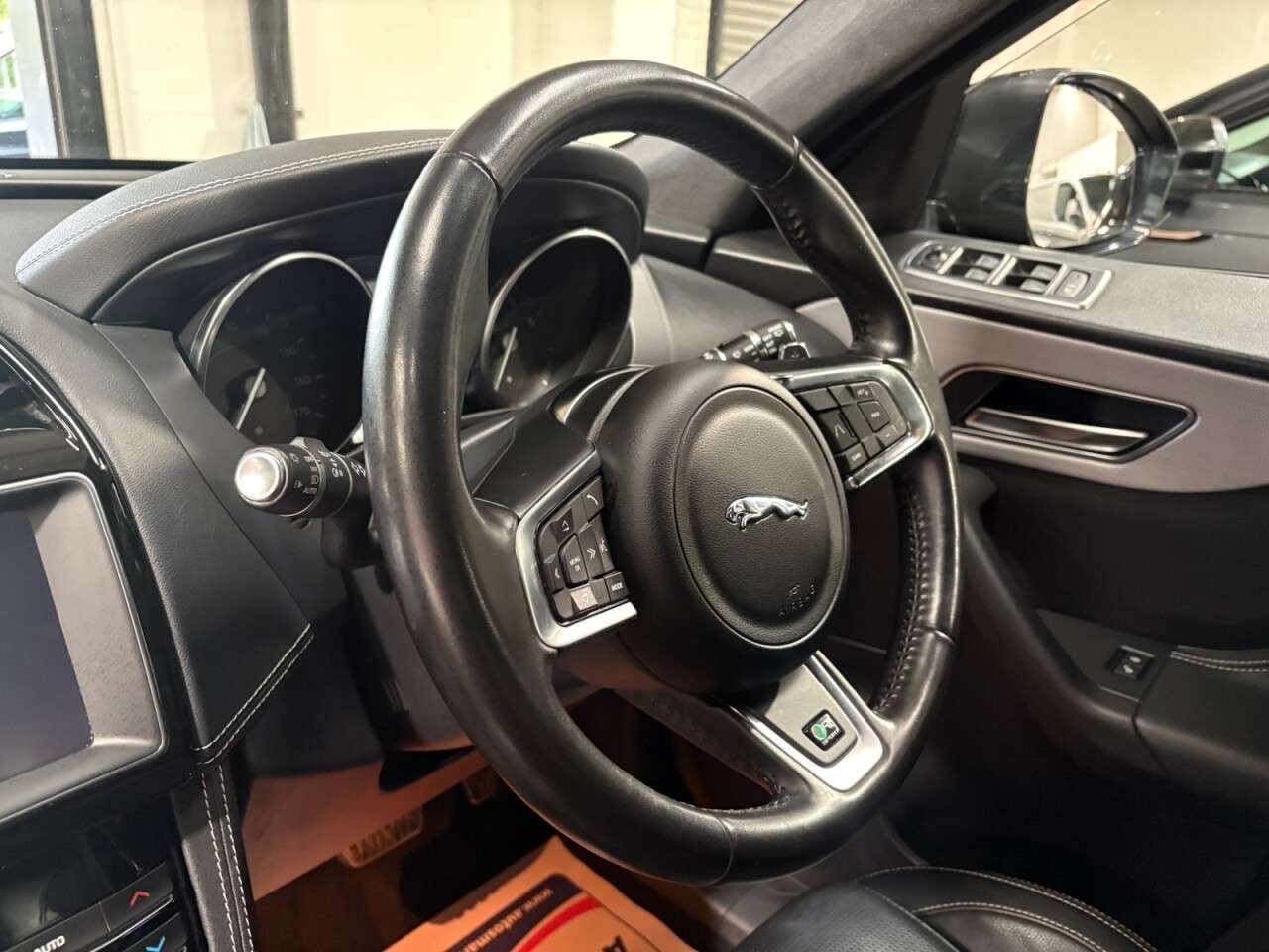 2019 JAGUAR F-PACE 2019 JAGUAR F-PACE