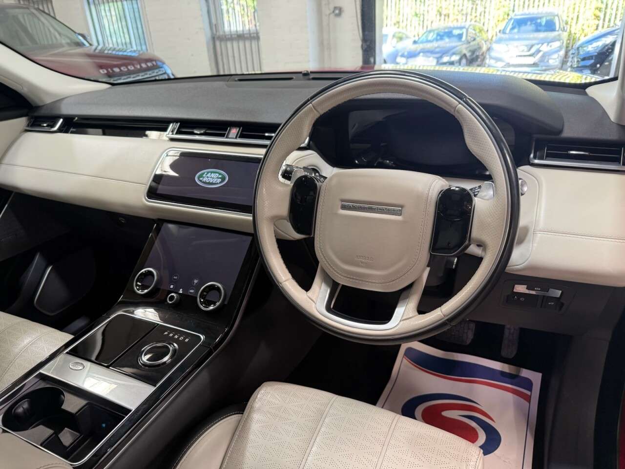 2020 LAND ROVER RANGE ROVER VELAR 2020 LAND ROVER RANGE ROVER VELAR