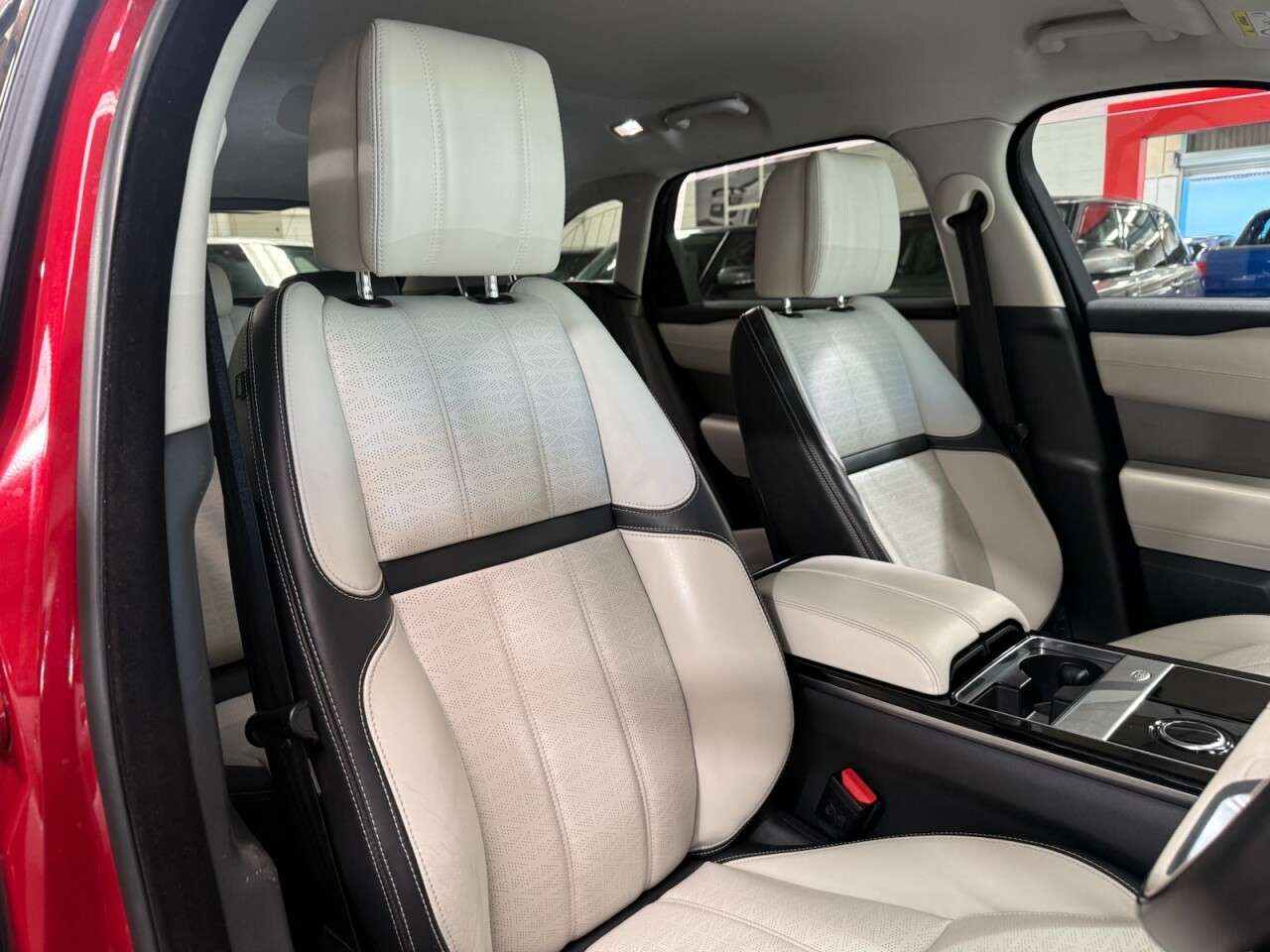2020 LAND ROVER RANGE ROVER VELAR 2020 LAND ROVER RANGE ROVER VELAR